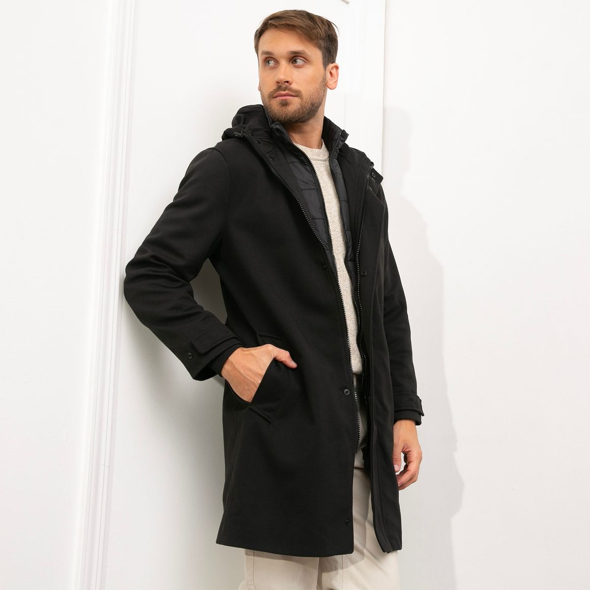 BASEMENT - Abrigo Long Hombre Basement