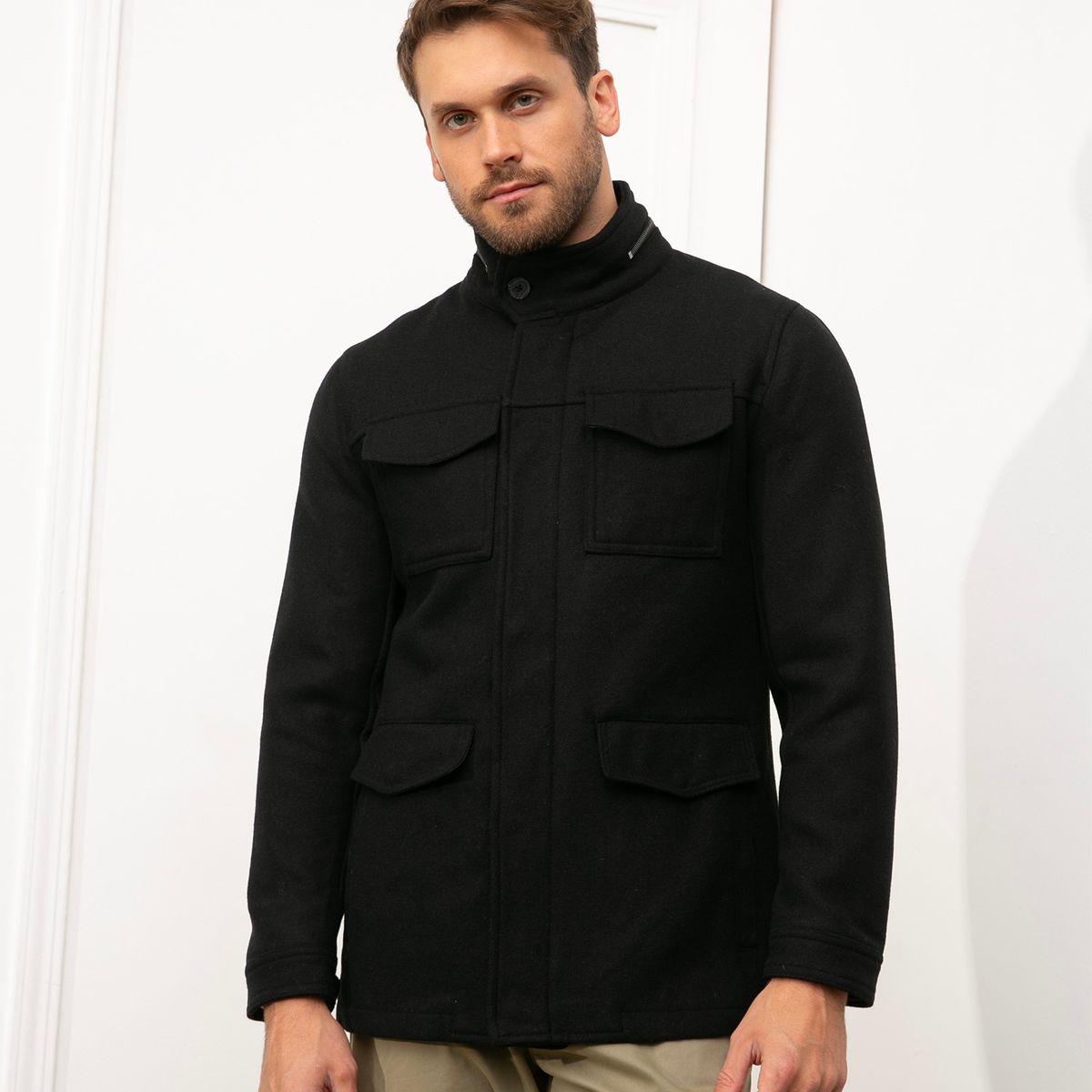 BASEMENT - Abrigo Hombre Basement