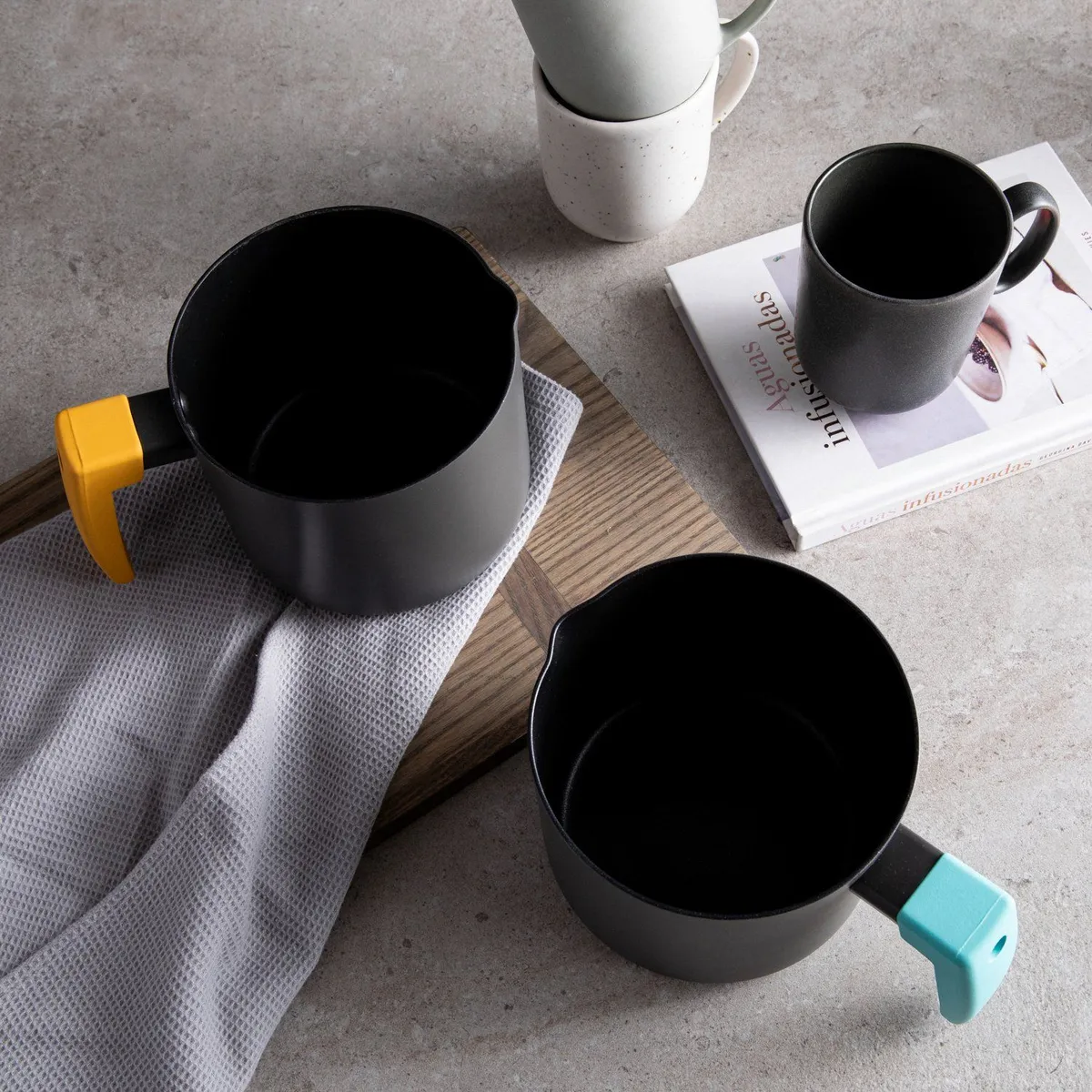 WURDEN - Lechero Color New 14 Cm Amarillo Antiadherente Wurden