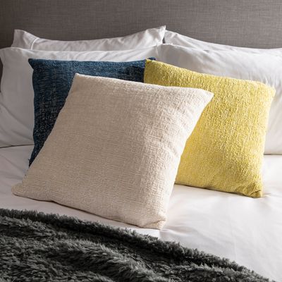 Imagen 2 del producto Cojín Decorativo Bordado 45X45 Cm