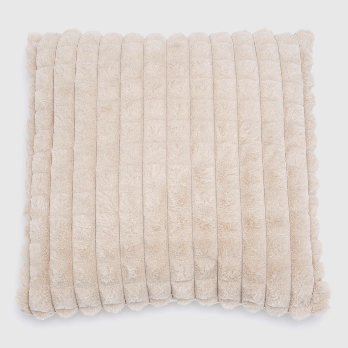 BASEMENT HOME - Cojines Fur  Basement Home