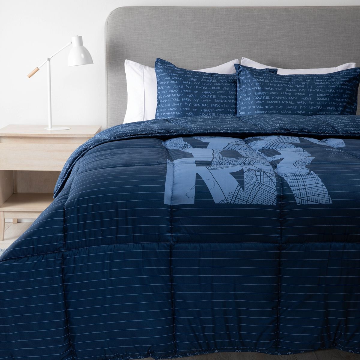 MICA - Plumón Estampado Reversible New York Mica