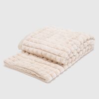 Manta Beige Estilo Moderno