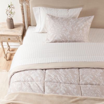 Imagen 2 del producto Juego de Cama Janette: Sábanas + Plumón + Manta