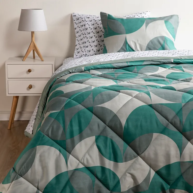AMBIENTA - Juego de Cama Ambienta Diego Verde Sábana y Plumón Estampado