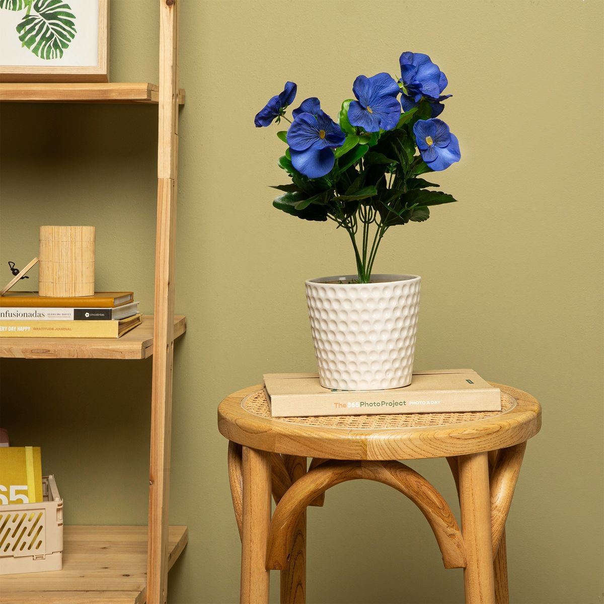 MICA - Arreglo Floral Artificial Mica Flores C Pot Azul