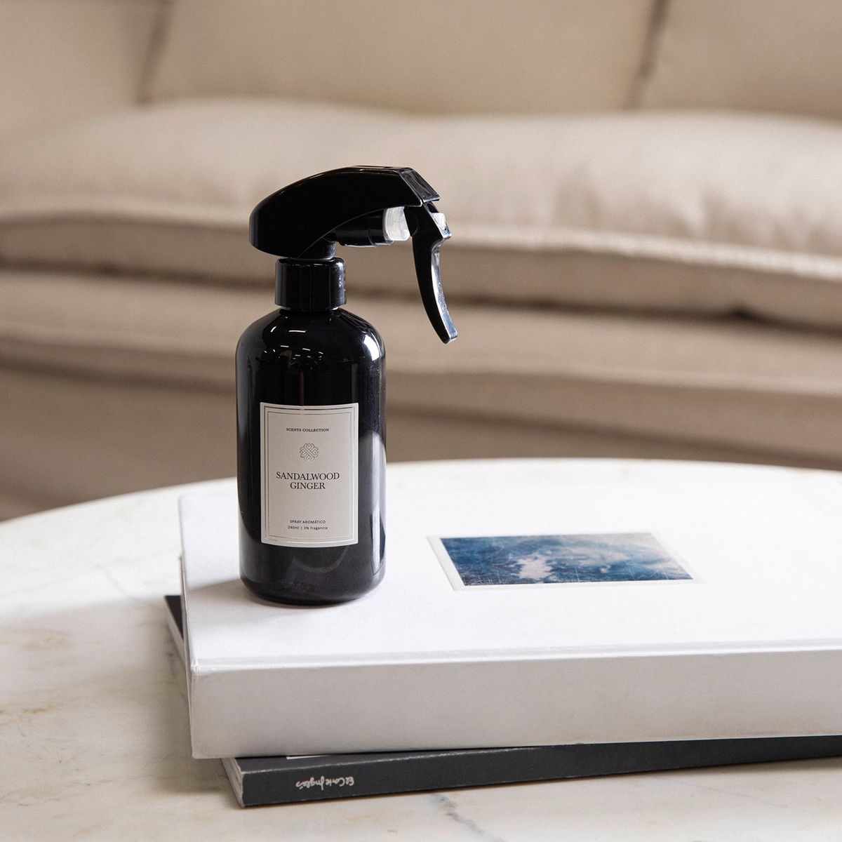 BASEMENT HOME - Ambientador  Sandalwood Ginger 240Ml Basement Home