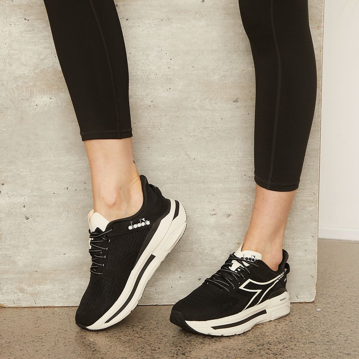 DIADORA - Cellula Zapatilla Running Mujer Negro Diadora