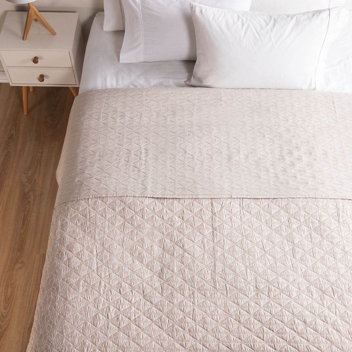 AMBIENTA - Cubrecama Estampado Reversible Ambienta