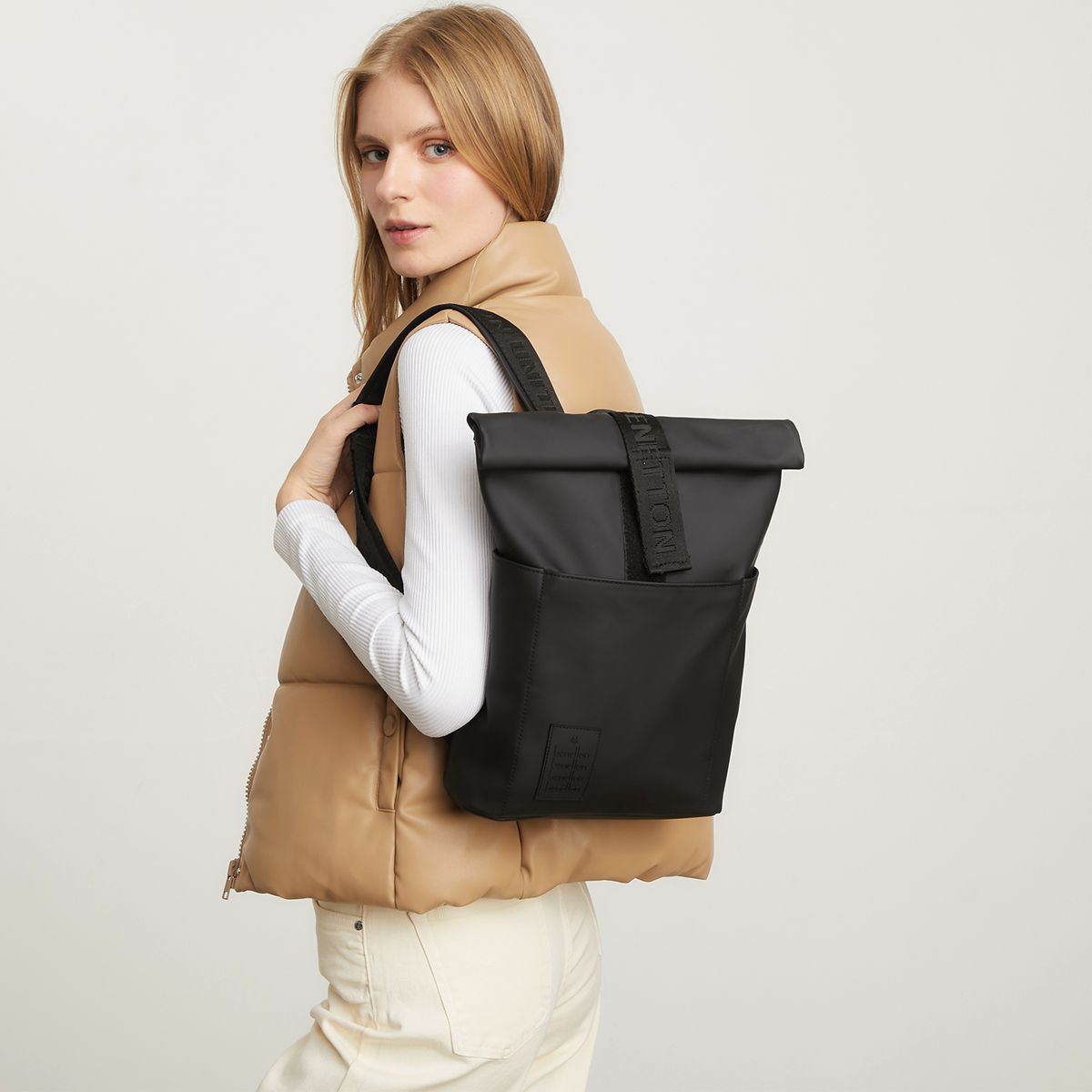 BENETTON - Mochila Negra Mujer Benetton