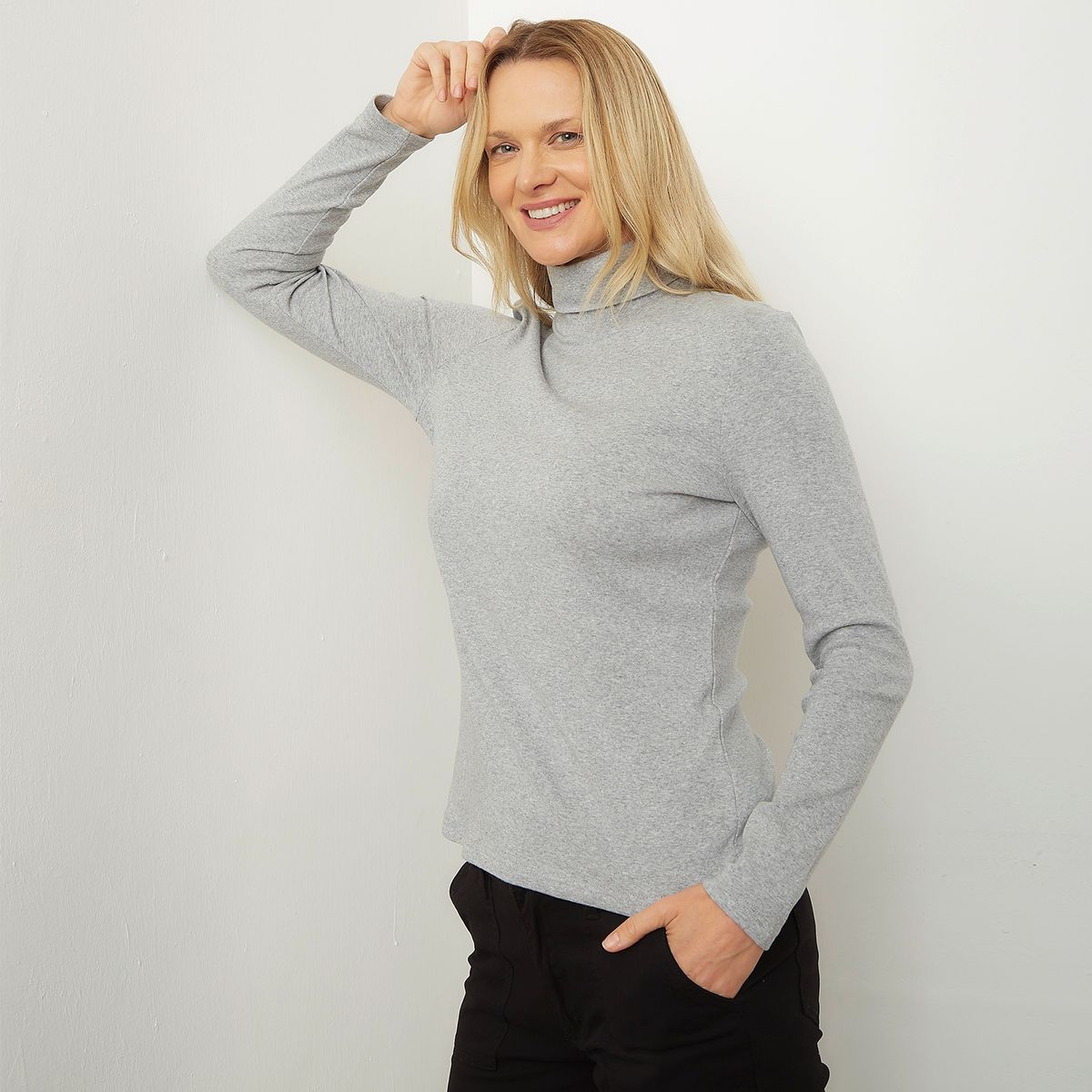 NEWPORT - Polera Básica Cuello Alto Mujer Newport