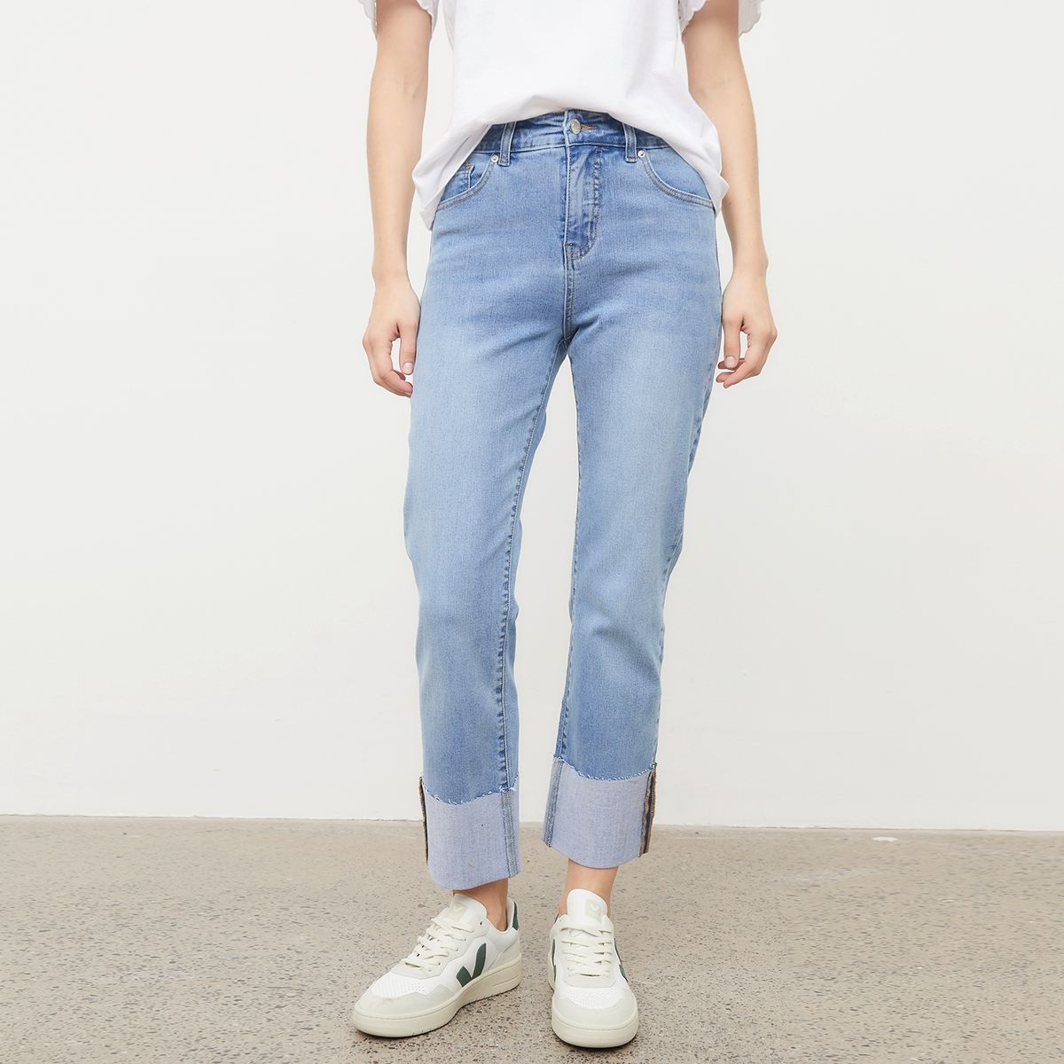 UNIVERSITY CLUB - Jeans Recto Tiro Medio Mujer University Club