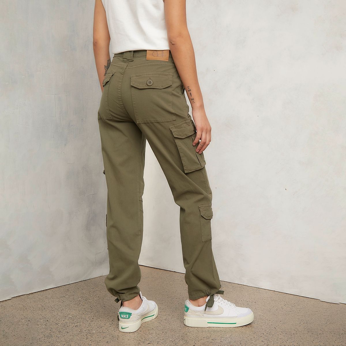 AMERICANINO - Pantalón Cargo Tiro Alto Mujer Americanino