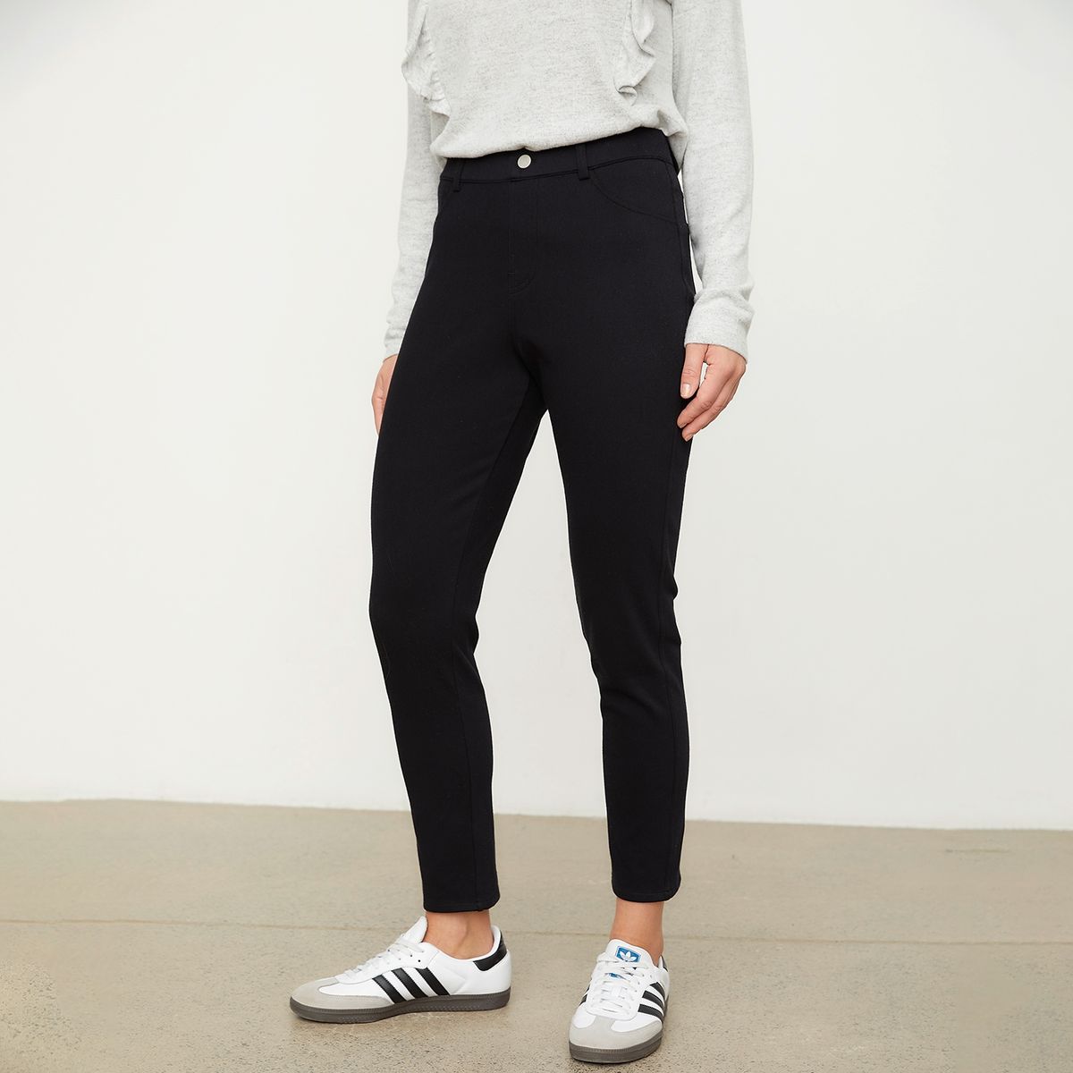 UNIVERSITY CLUB - Pantalón Straight Tiro Medio Mujer University Club