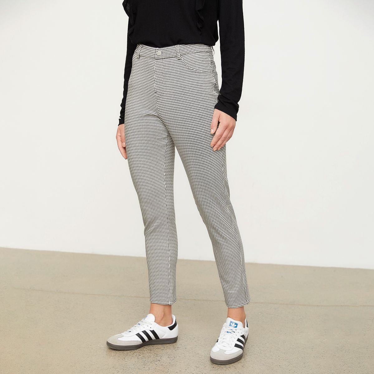 UNIVERSITY CLUB - Pantalón Straight Tiro Medio Mujer University Club