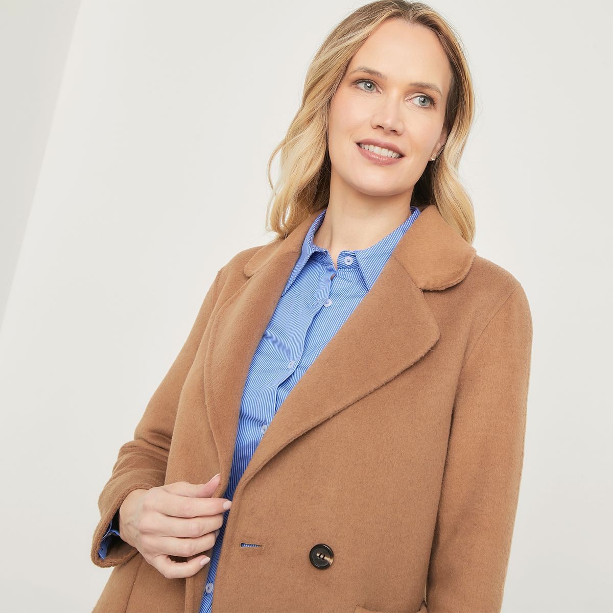 APOLOGY - Abrigo Mujer Apology