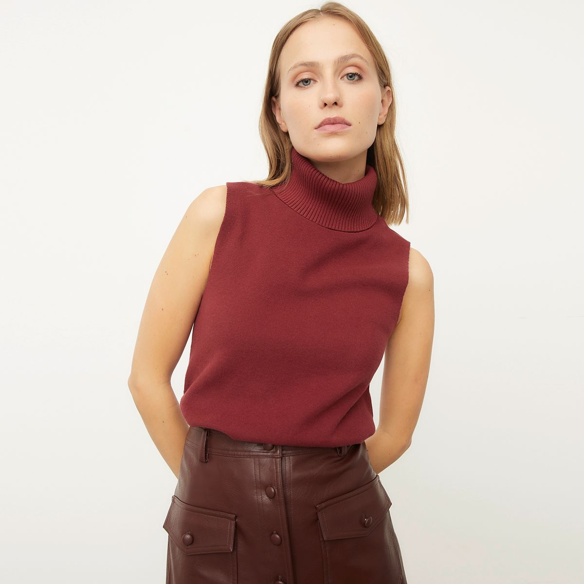 BASEMENT - Sweater Sin Mangas Mujer Basement