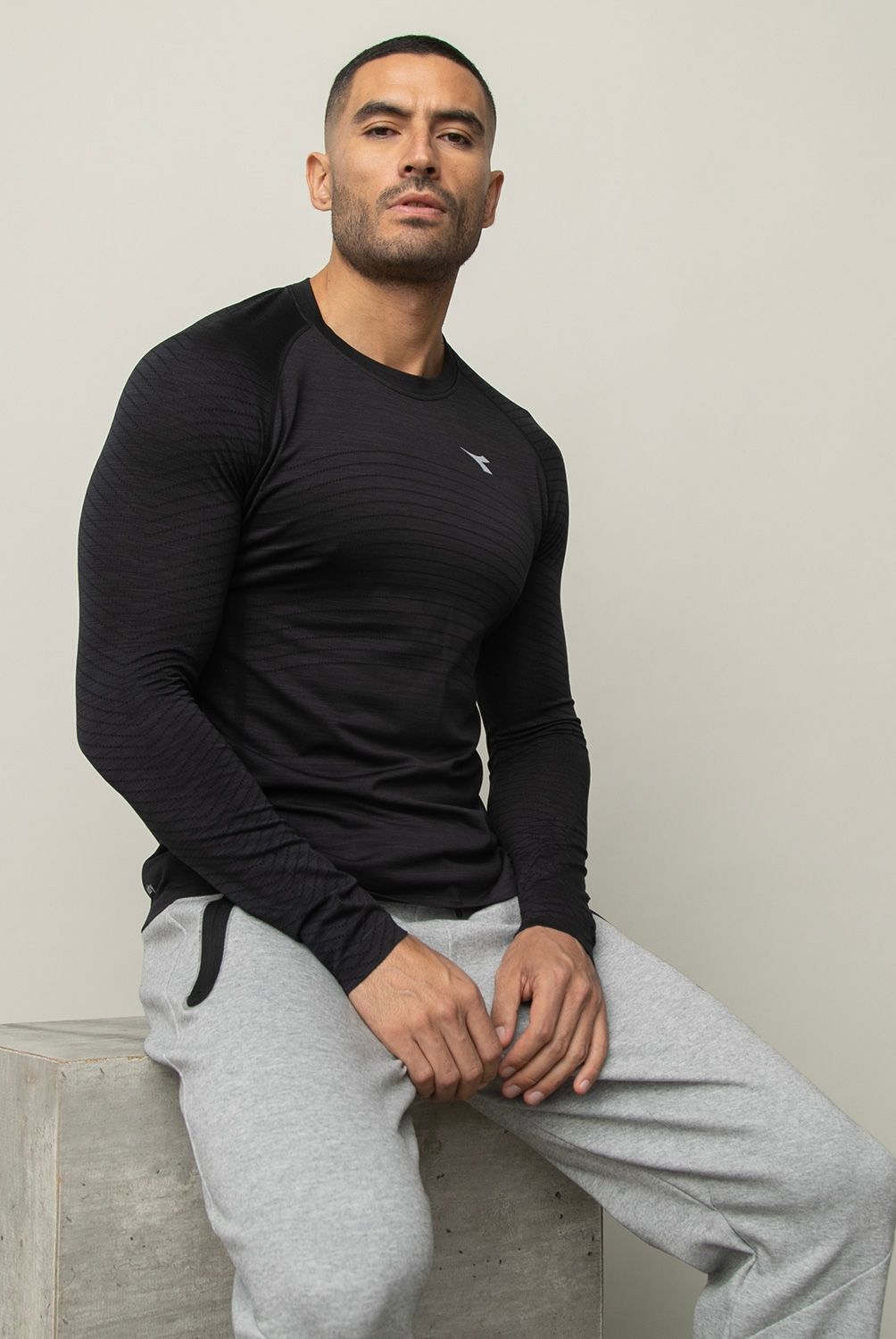 DIADORA - Polera Manga Larga Hombre Diadora