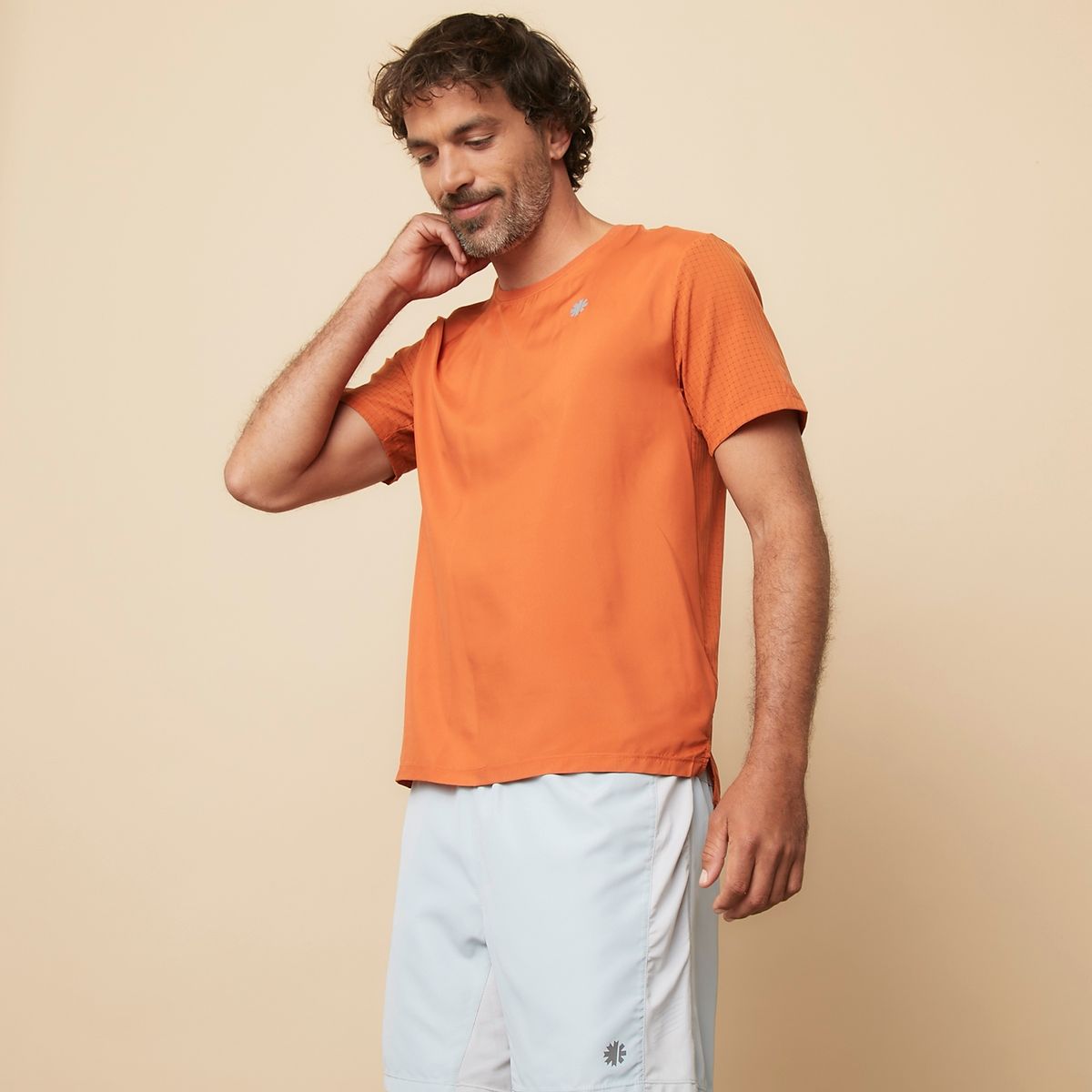 MOUNTAIN GEAR - Polera Manga Corta Deportiva Regular Fit Hombre Mountain Gear