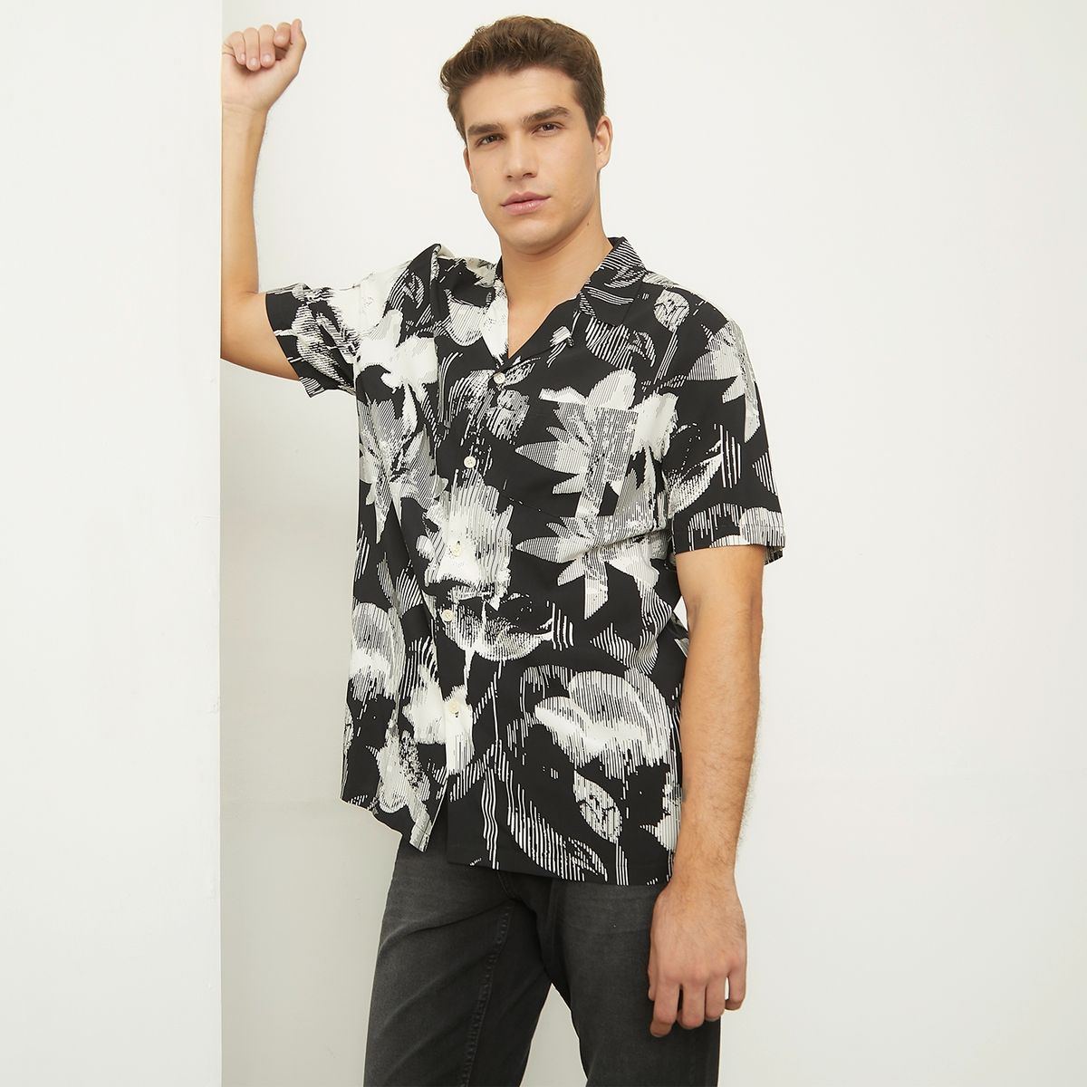 BASEMENT - Camisa Casual Manga Corta Viscosa Hombre Basement