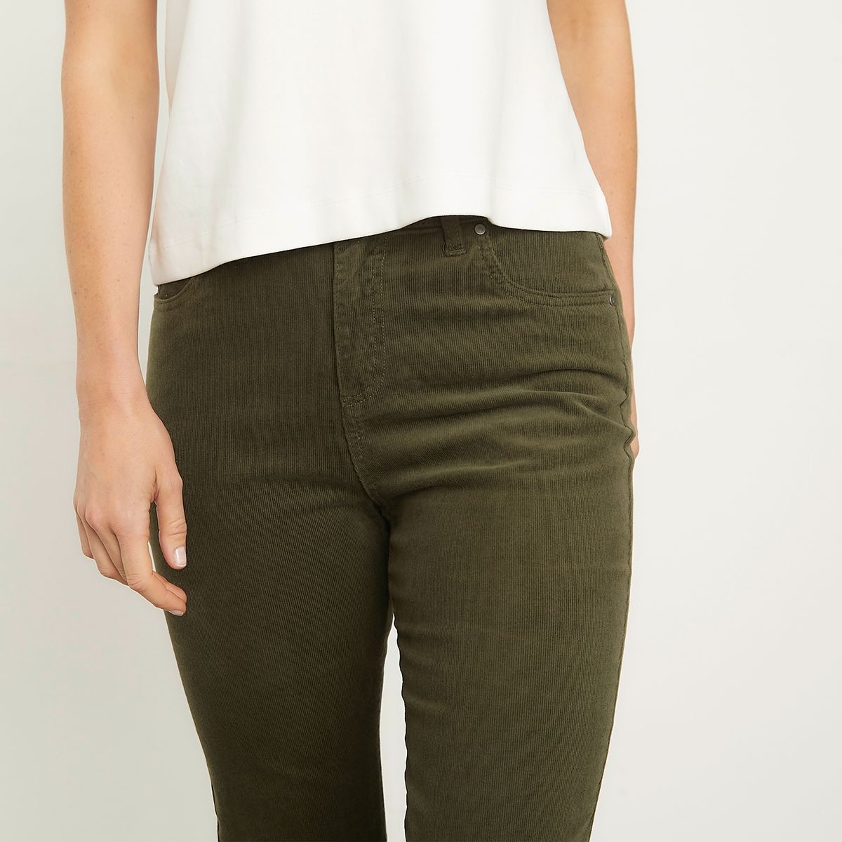 NEWPORT - Pantalón Recto Cotelé Tiro Alto Mujer Newport