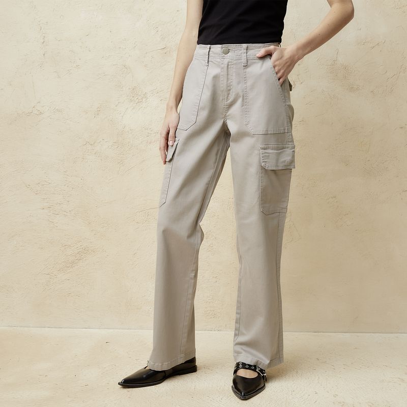 BASEMENT - Jeans Cargo Tiro Alto Basement Mujer Fit Recto