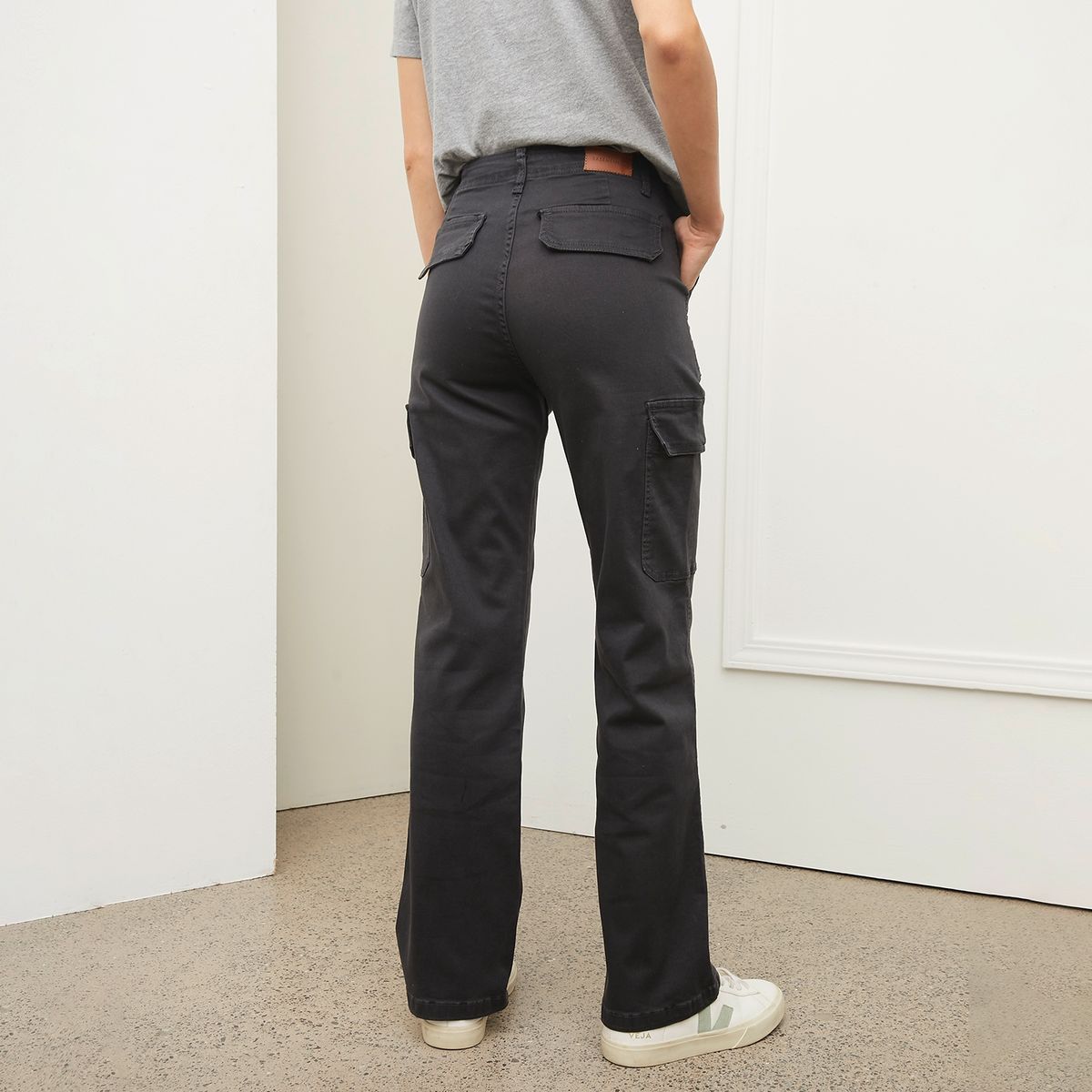 BASEMENT - Jeans Straight Tiro Alto Mujer Basement