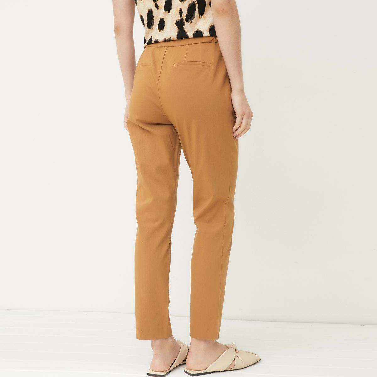 UNIVERSITY CLUB - Pantalón Slim Tiro Medio Mujer University Club