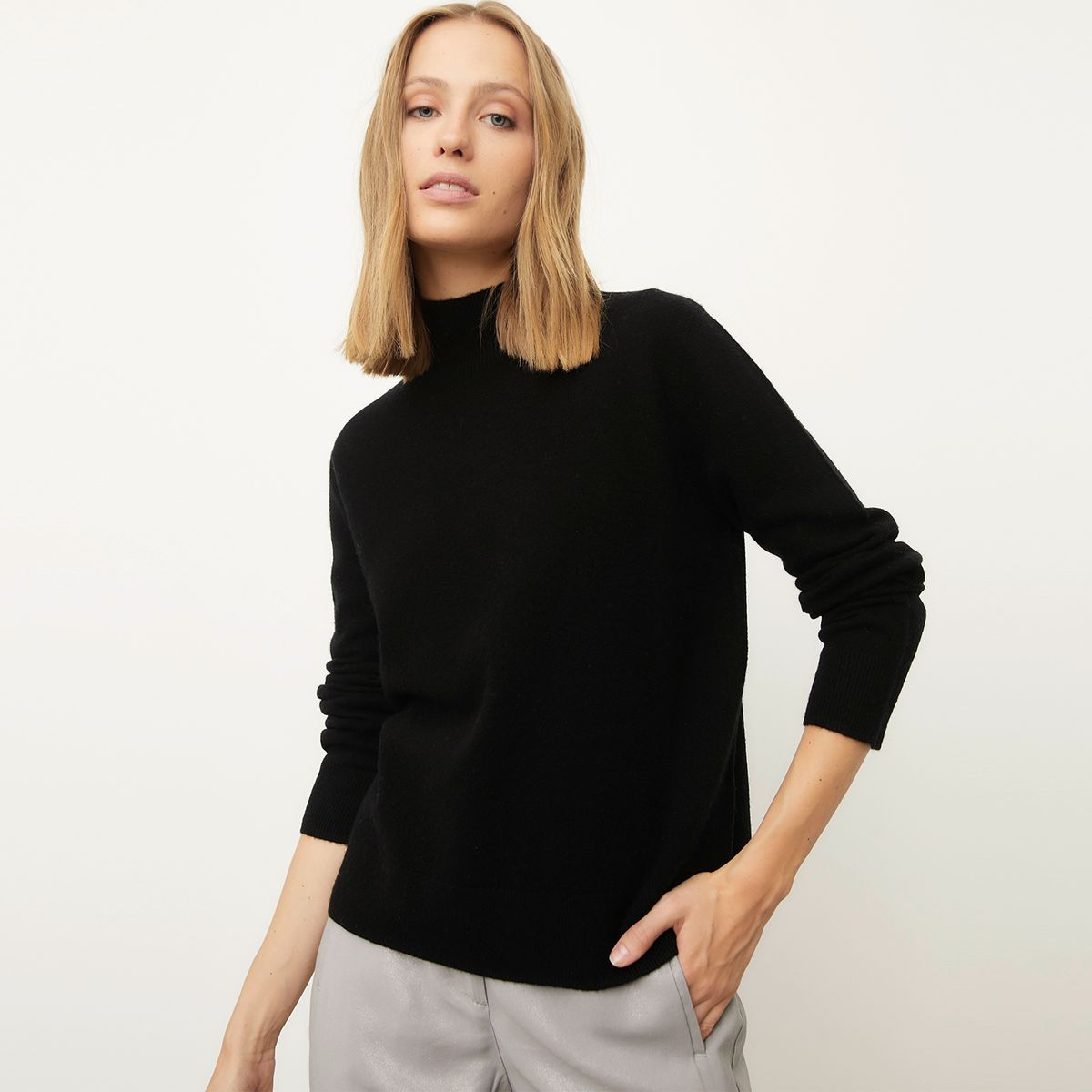 BASEMENT - Sweater Liso Manga Larga Mujer Basement