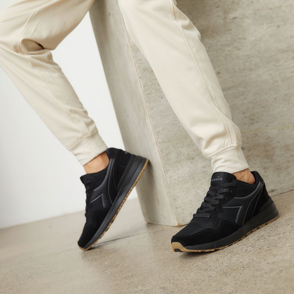 DIADORA - Vinfa4 Zapatilla Urbana Hombre Negro Diadora