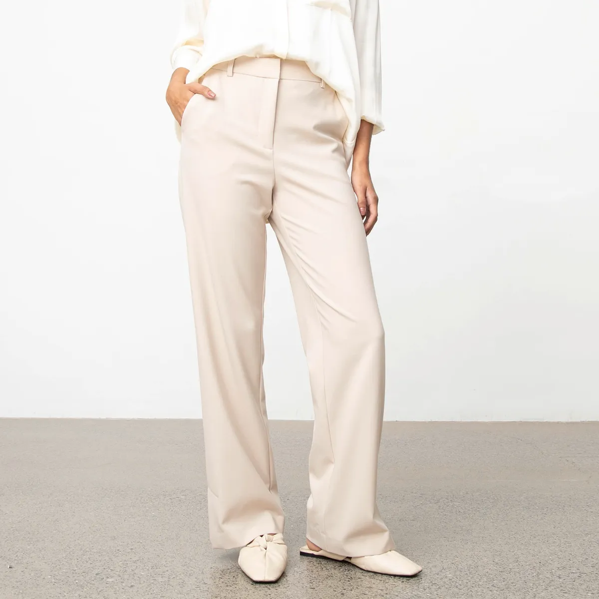 BASEMENT - Pantalón Recto Tiro Alto Mujer Basement