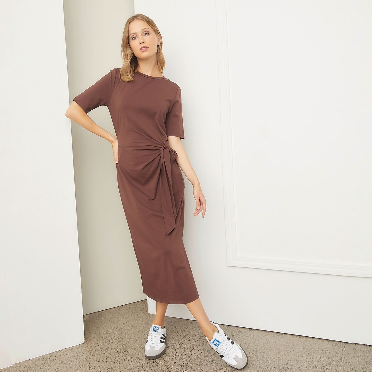 BASEMENT - Vestido Midi Manga Corta Mujer Basement