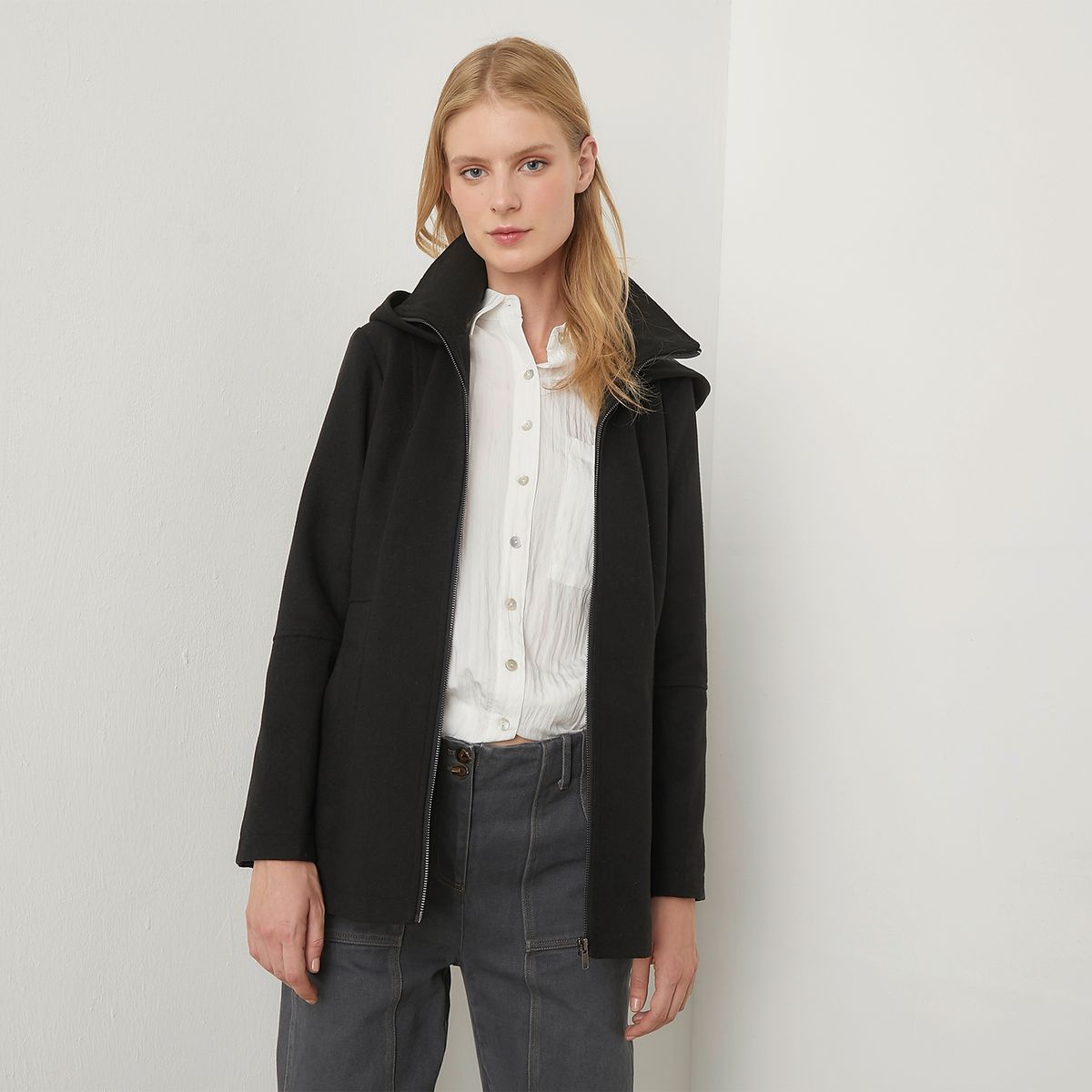 UNIVERSITY CLUB - Abrigo Mujer University Club