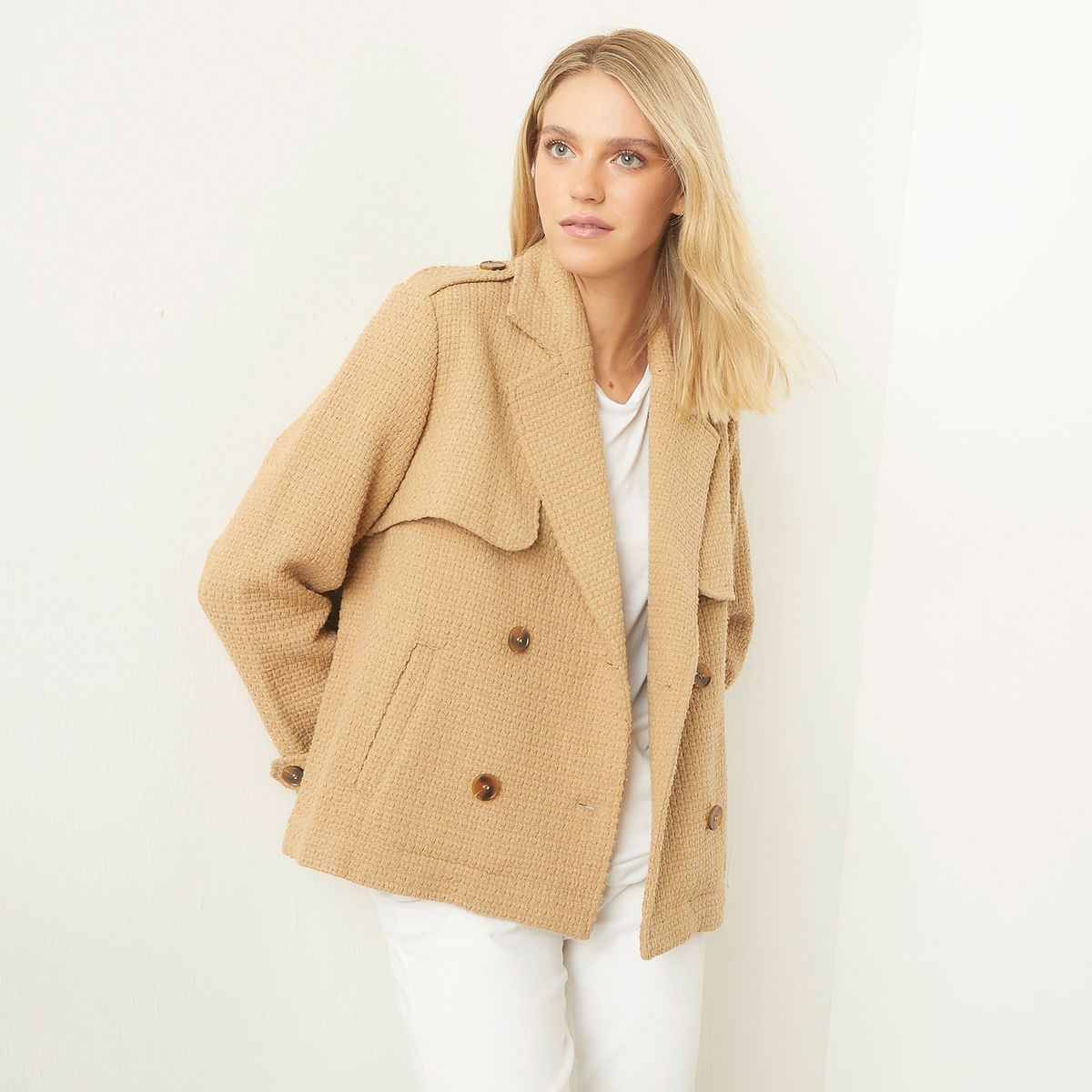 UNIVERSITY CLUB - Abrigo Mujer University Club