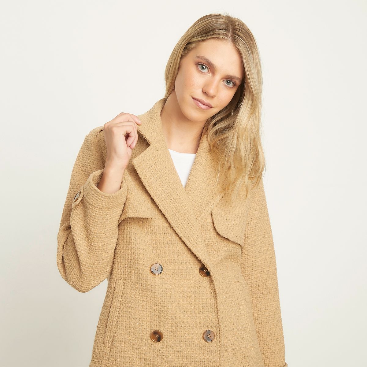 UNIVERSITY CLUB - Abrigo Mujer University Club