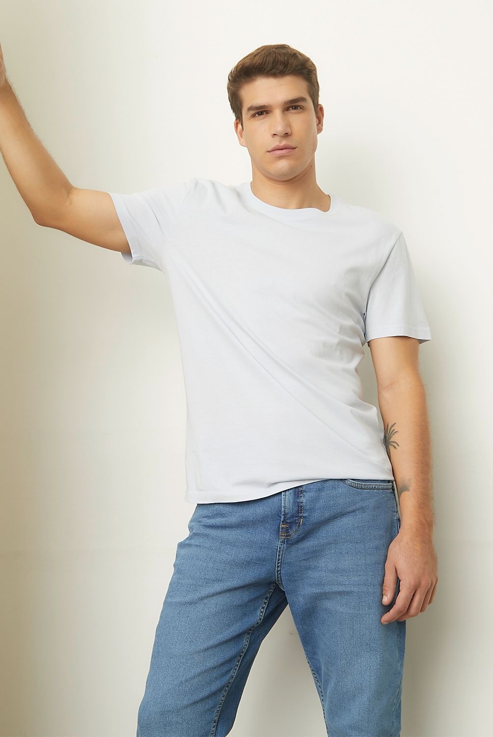 BASEMENT - Polera Manga Corta Cuello Redondo Basement Algodón Hombre