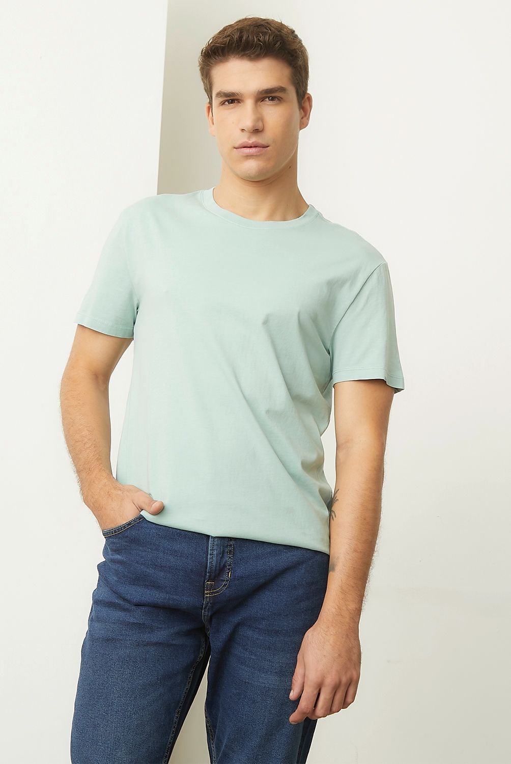 BASEMENT - Polera Manga Corta Cuello Redondo Basement Algodón Hombre