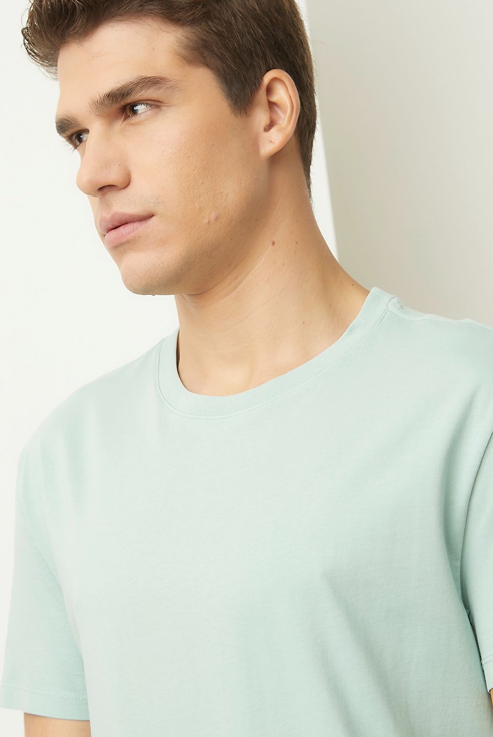 BASEMENT - Polera Manga Corta Cuello Redondo Basement Algodón Hombre