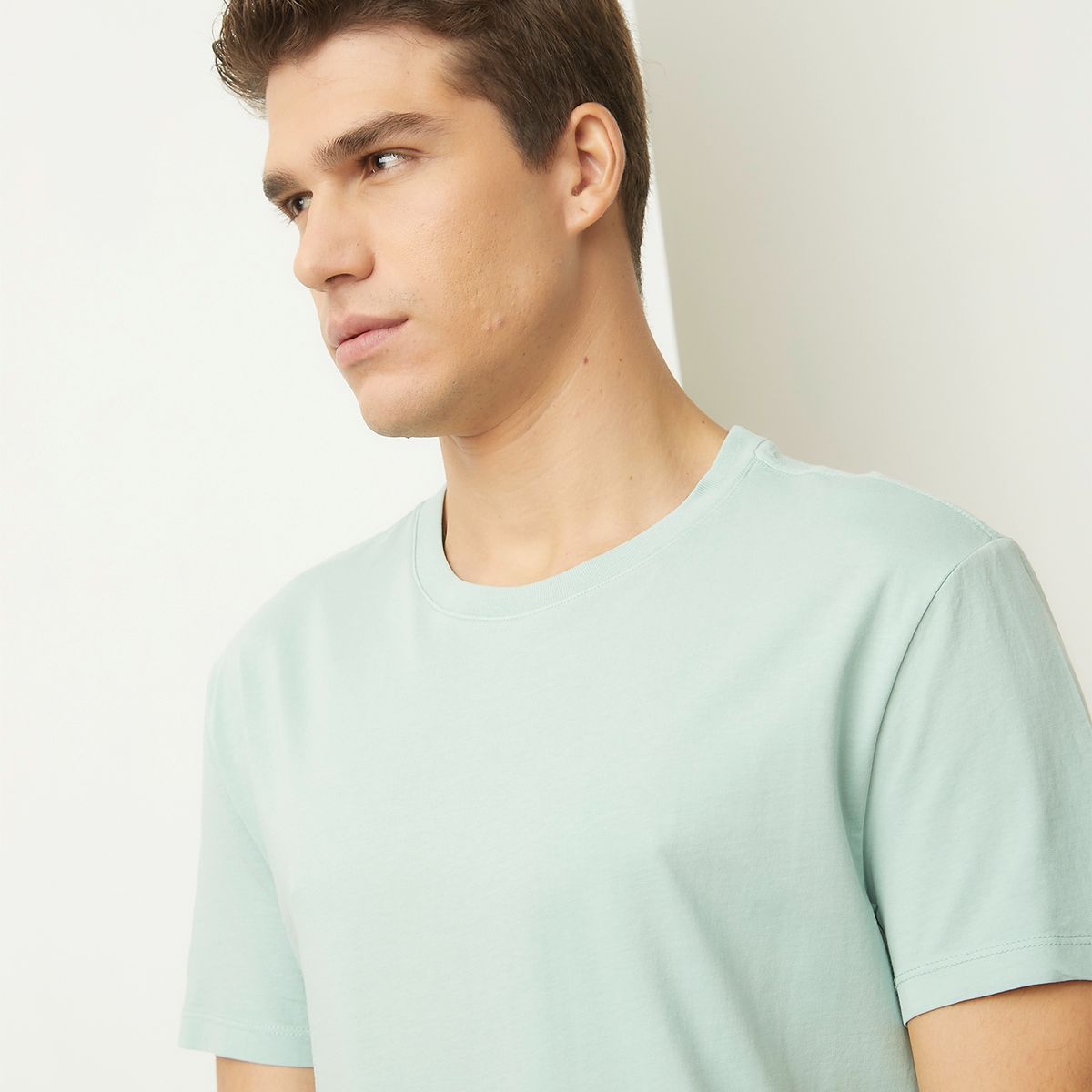 BASEMENT - Polera Manga Corta Cuello Redondo Basement Algodón Hombre