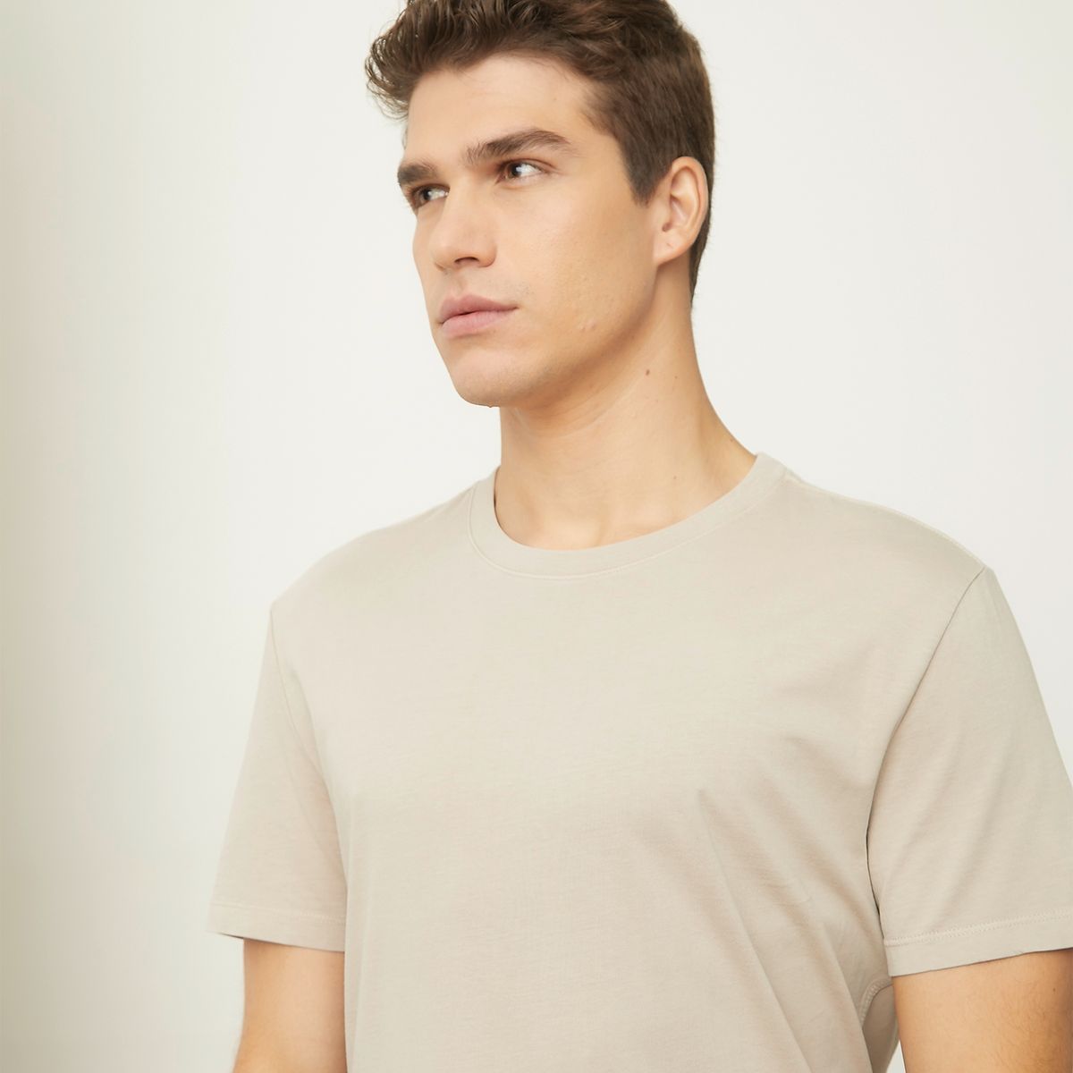 BASEMENT - Polera Manga Corta Cuello Redondo Basement Algodón Hombre