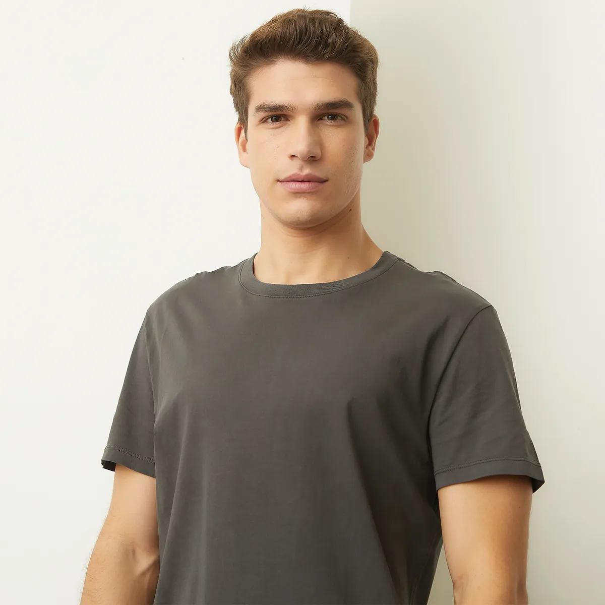 BASEMENT - Polera Manga Corta Cuello Redondo Basement Algodón Hombre