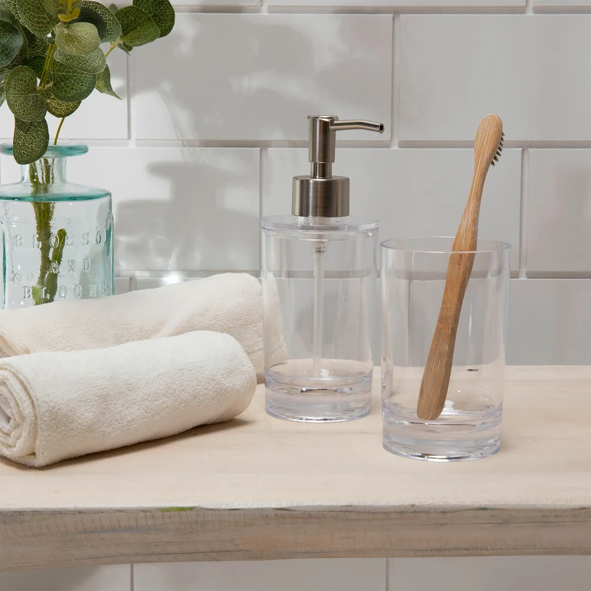 MICA - Set Accesorios Baño Mica Basic Dispensador y Vaso