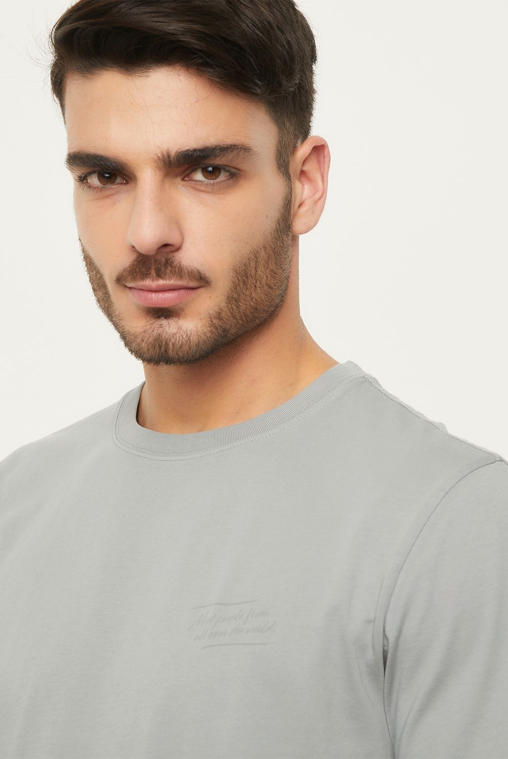 BASEMENT - Polera Manga Corta Regular Fit Hombre Basement