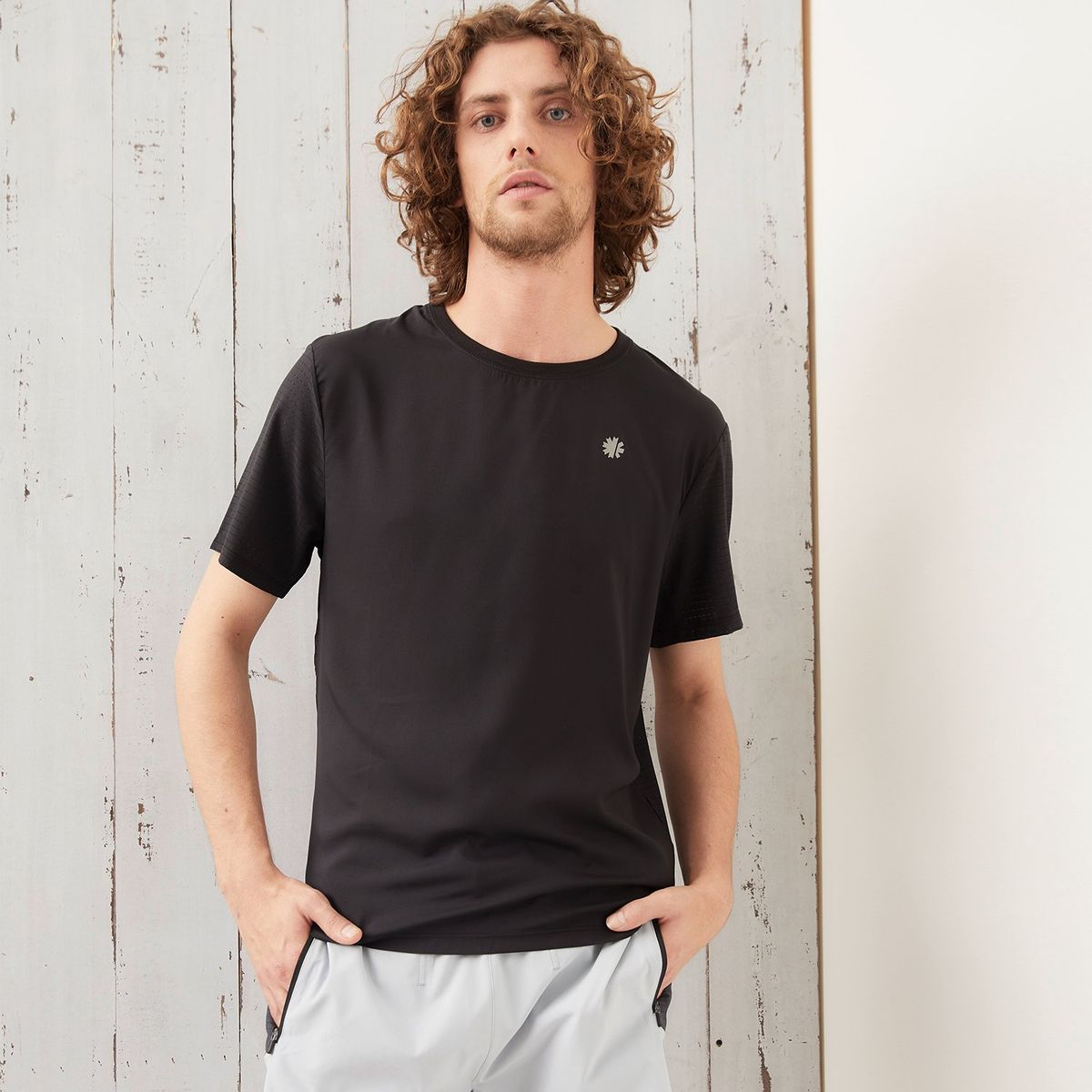 MOUNTAIN GEAR - Polera Deportiva Manga Corta Hombre Mountain Gear