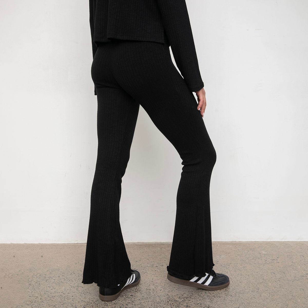 SYBILLA - Pantalón Flare Tiro Alto Mujer Sybilla