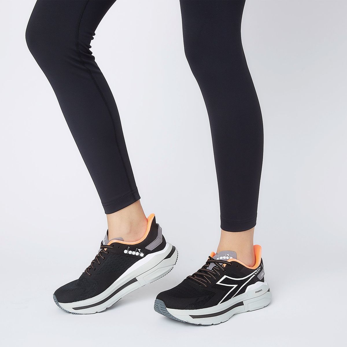 DIADORA - Cellula Zapatilla Running Mujer Negro Diadora