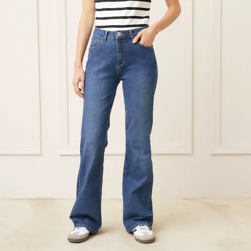BASEMENT - Jeans Flare Tiro Alto Mujer