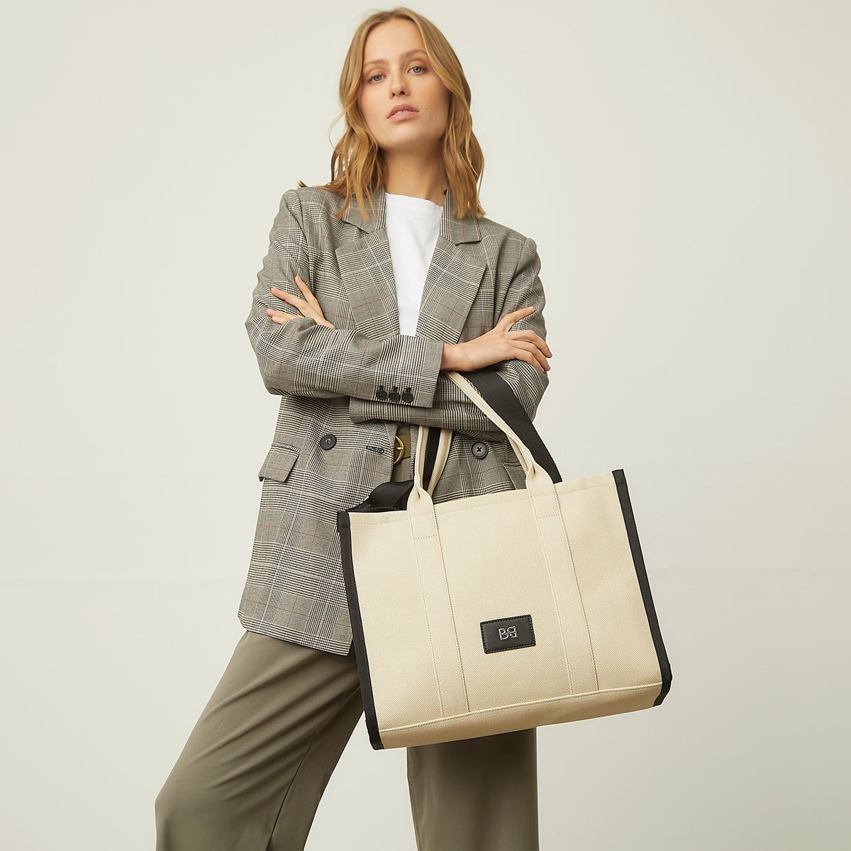 BASEMENT - Cartera Negra Mujer Basement