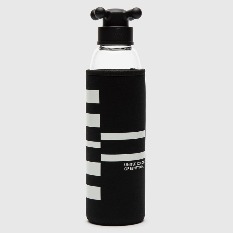 BENETTON - Botella 500 Ml Vidrio Con Funda Negra Benetton