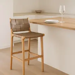 BASEMENT HOME - Silla Bar New Mindi